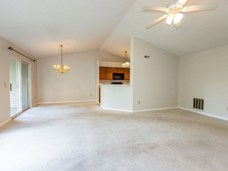 1548 Butler Court, Unit 302, Florence, KY 41042 Photo 6
