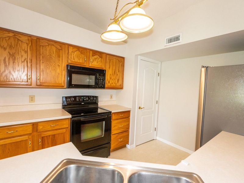 1548 Butler Court, Unit 302, Florence, KY 41042 Photo 9