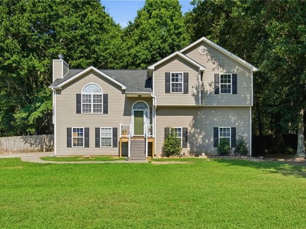 1 Talon Court, Kingston, GA 30145