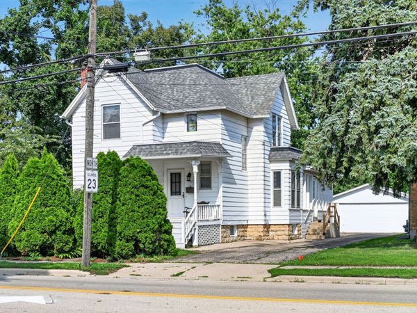 742 S 4th Street , DeKalb, IL 60115