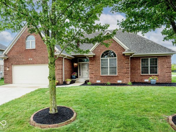 3882 S Cedar Creek Lane, New Palestine, IN 46163
