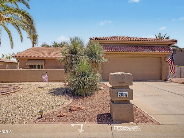 26017 S NEW TOWN Drive, Sun Lakes, AZ 85248