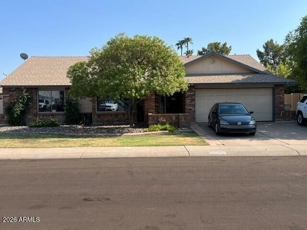 6427 W SHAW BUTTE Drive, Glendale, AZ 85304