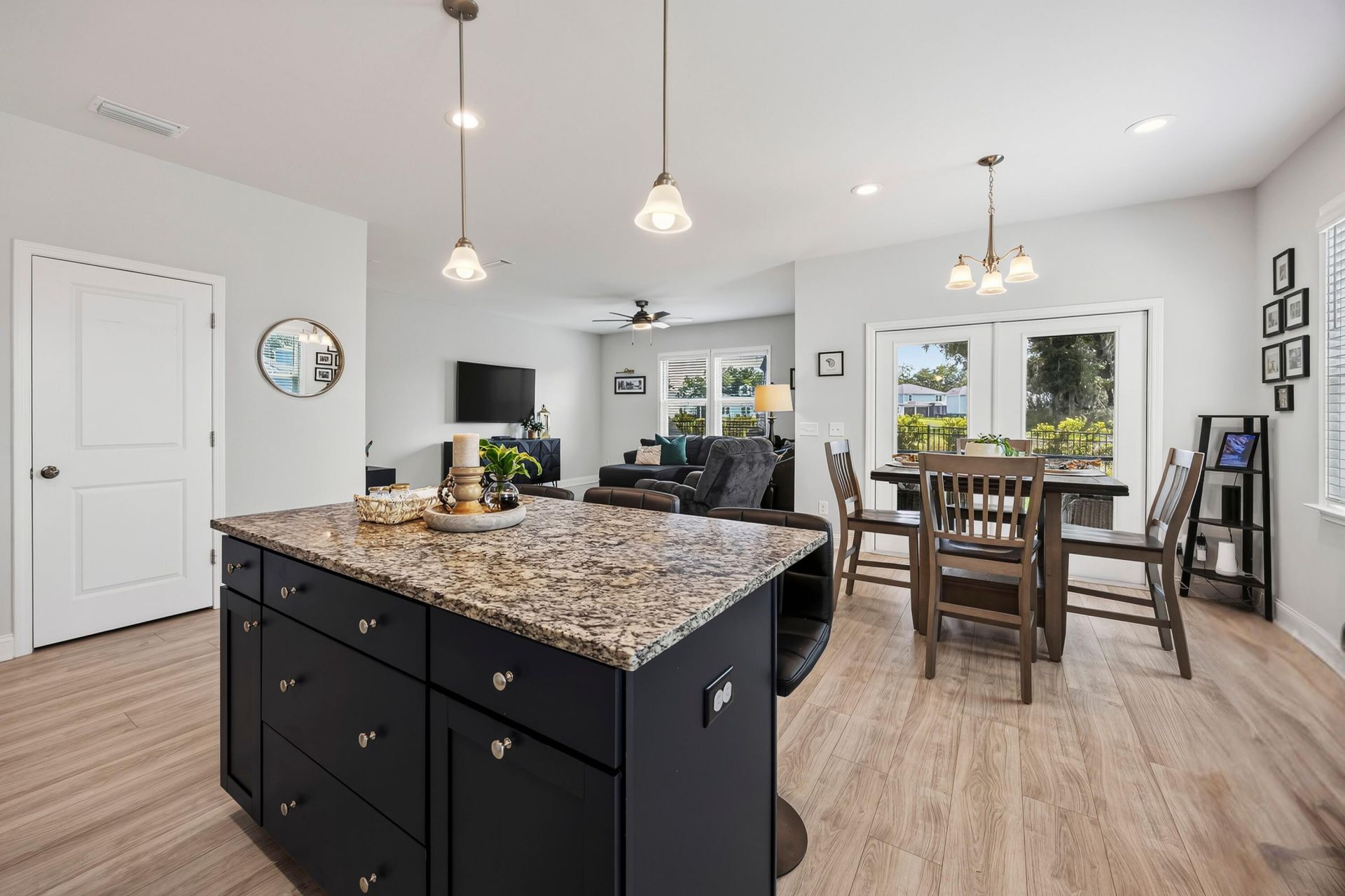 1168 Salem Bay Drive Photo 14