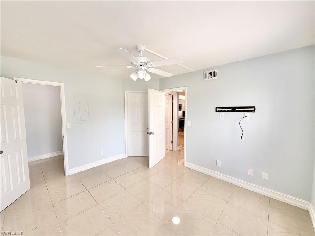 150 Santa Clara Dr, Unit 4, Naples, FL 34104 Photo