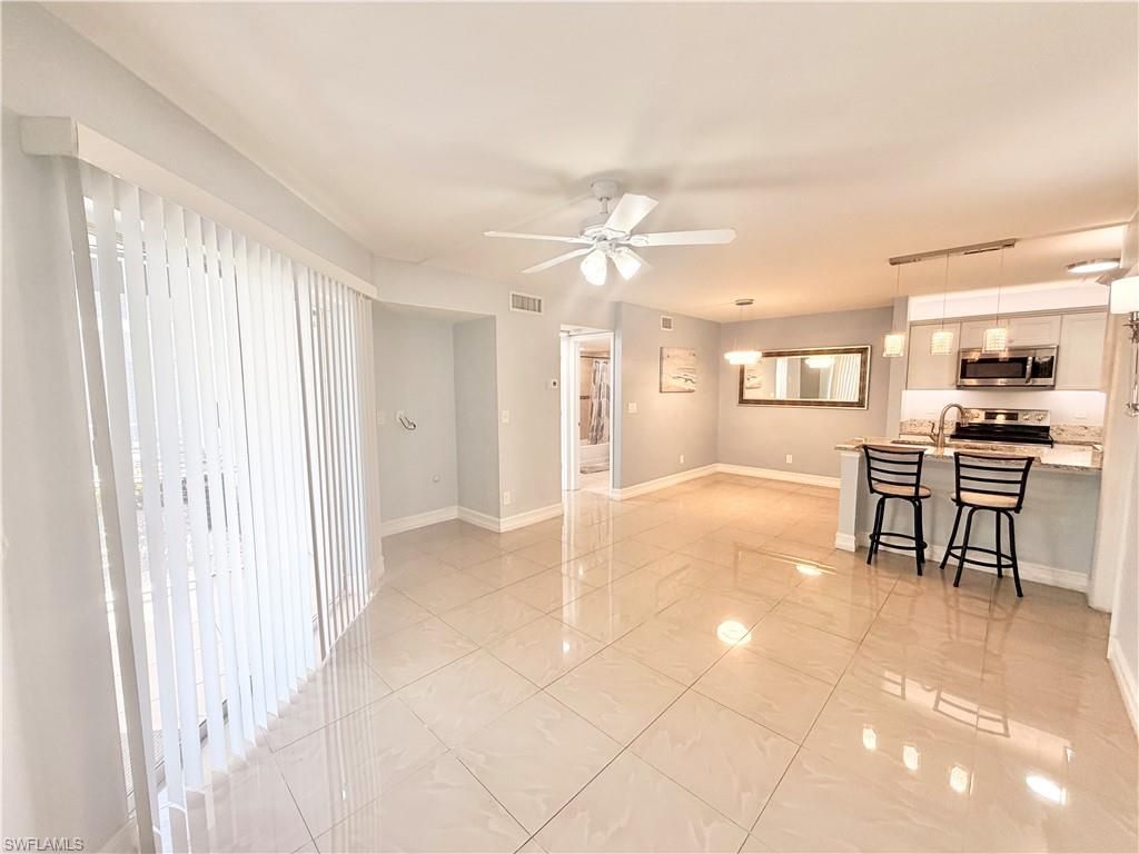 150 Santa Clara Dr, Unit 4, Naples, FL 34104 Photo