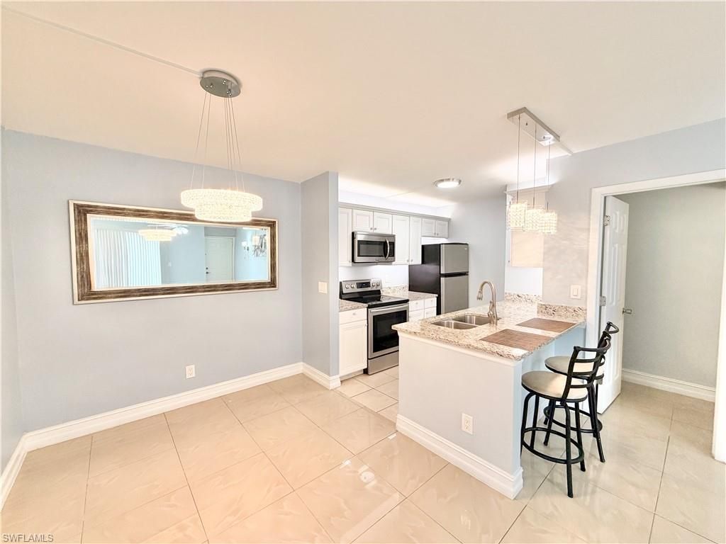 150 Santa Clara Dr, Unit 4, Naples, FL 34104 Photo