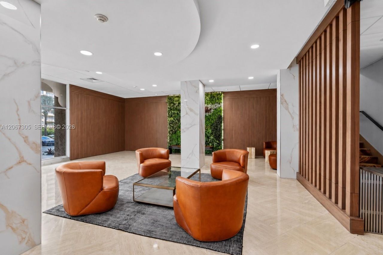 250 174th St , Unit 115, Sunny Isles Beach, FL 33160 Photo