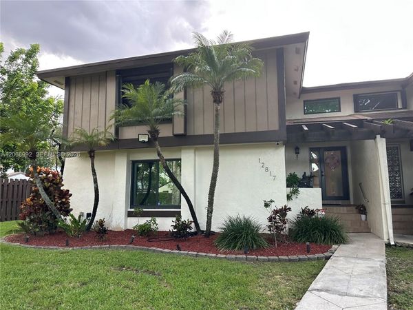 12817 SW 67th Ter, Miami, FL 33183