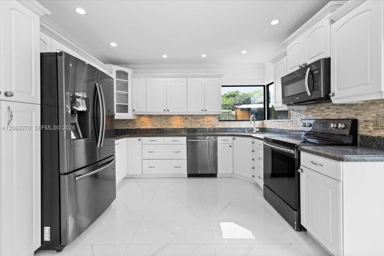 406 Lawn Acres Ct , Hollywood, FL 33023 Photo