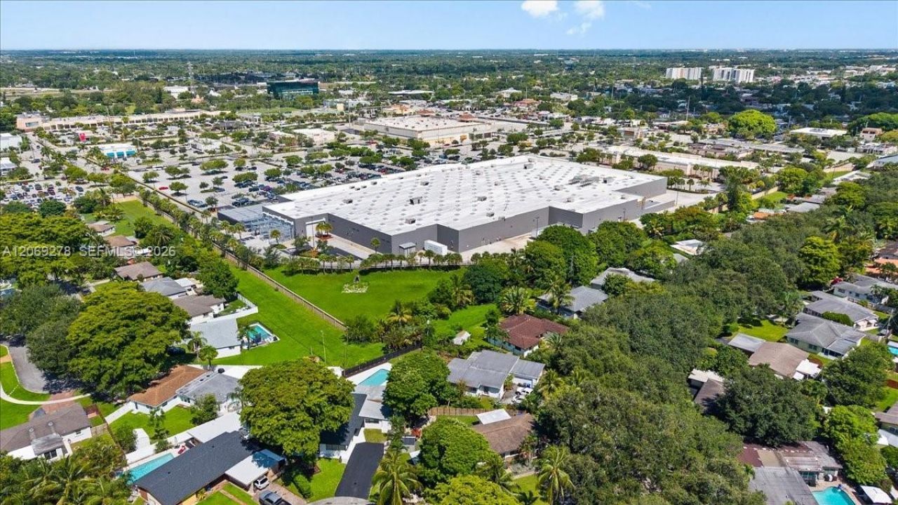 406 Lawn Acres Ct , Hollywood, FL 33023 Photo