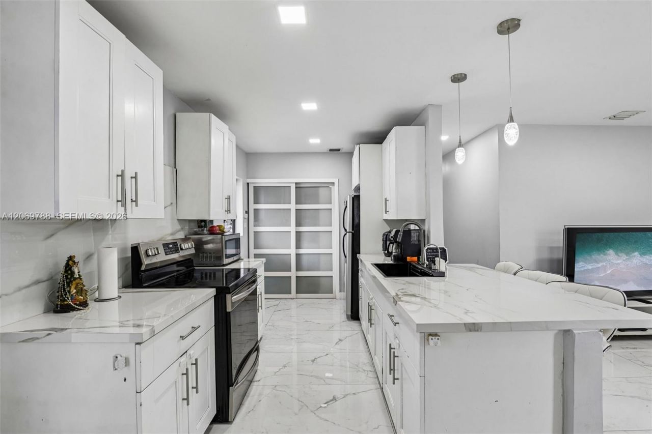 1421 N 68th Ter , Unit 1421, Hollywood, FL 33024 Photo