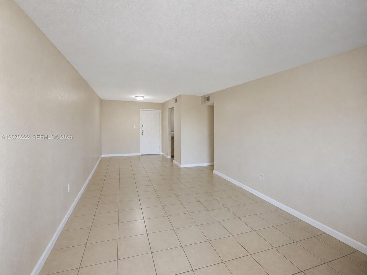 3600 NW 21st St, Unit 313, Lauderdale Lakes, FL 33311 Photo