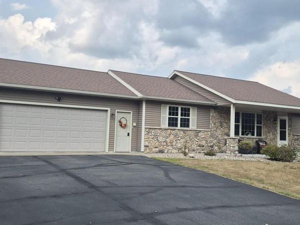 2184 SETTER DRIVE, Kronenwetter, WI 54455