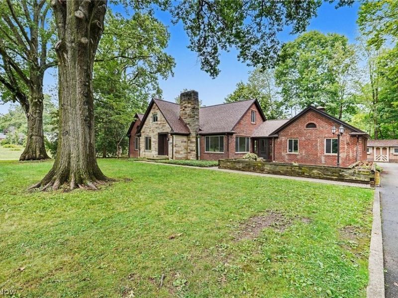 2381 Chatham Road, Akron, OH 44313 Photo 6