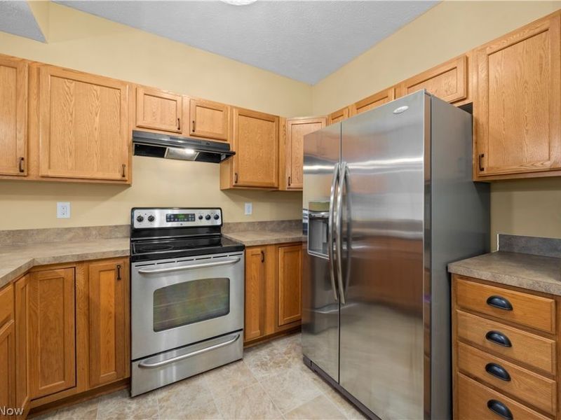 3656 Morningside Way, Unit 205, Lorain, OH 44053 Photo 6
