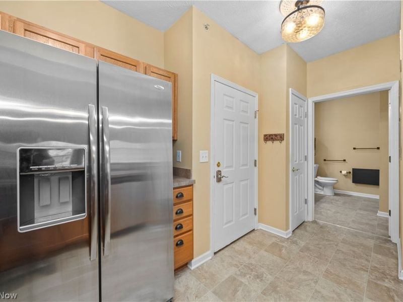 3656 Morningside Way, Unit 205, Lorain, OH 44053 Photo 7