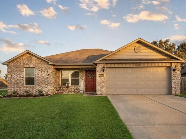 6800 Ridgemist Lane, North Little Rock, AR 72117