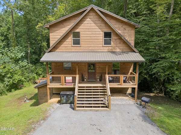 1615 Bear Valley Road, Sevierville, TN 37876