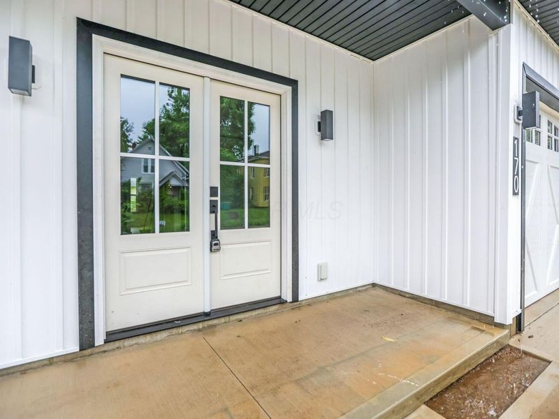 170 W Locust Street, Newark, OH 43055 Photo 4