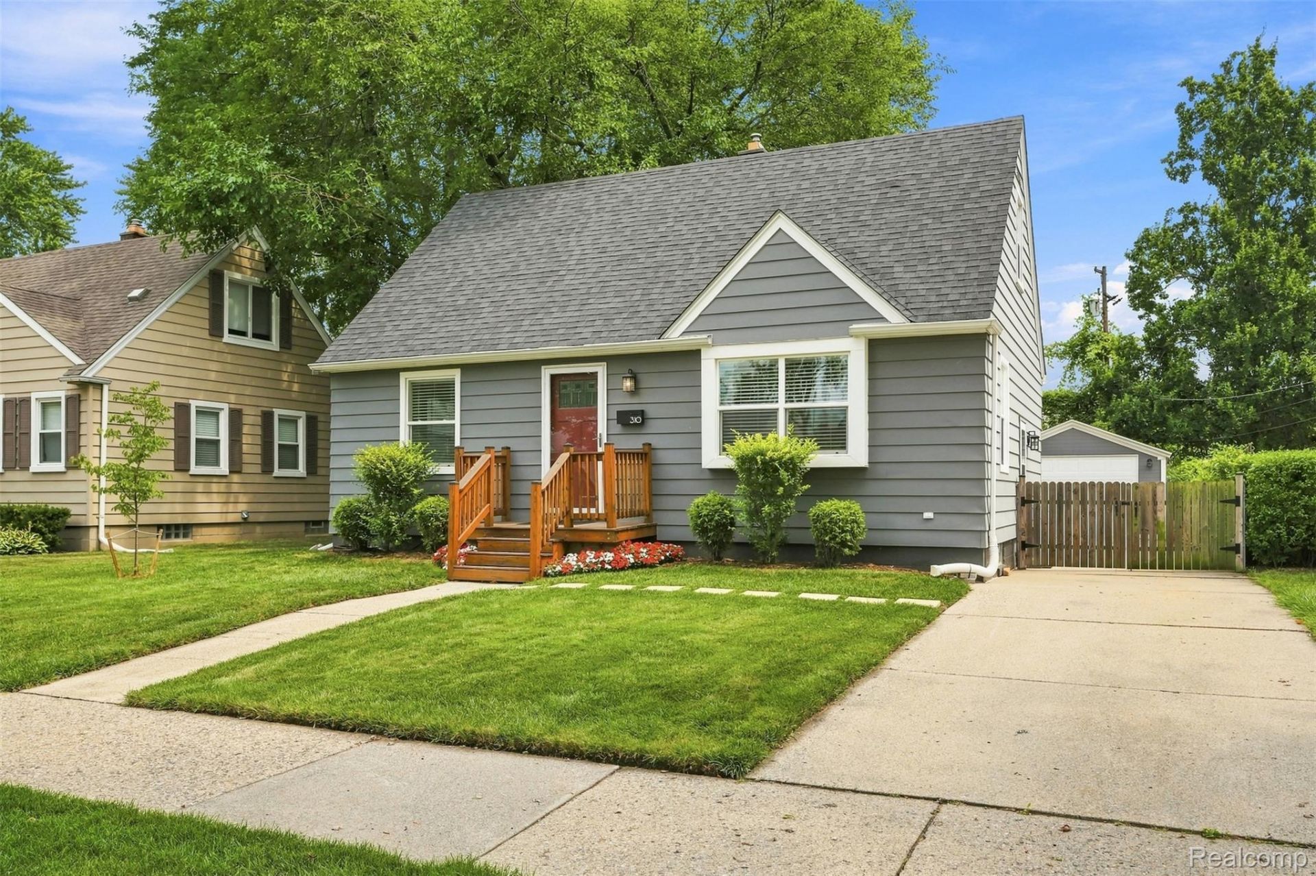 310 N Edgeworth Avenue, Royal Oak, Mi 48067 Main Photo