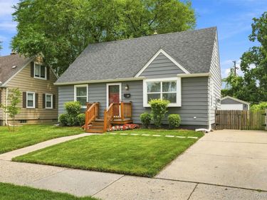 310 N Edgeworth Avenue, Royal Oak, Mi 48067