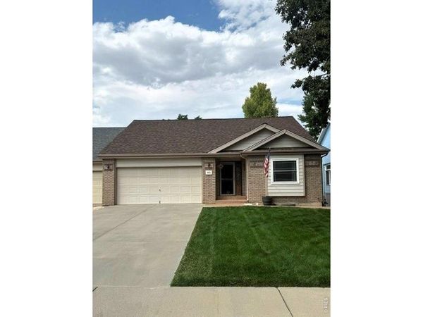 905 N 4th St, Johnstown, CO 80534