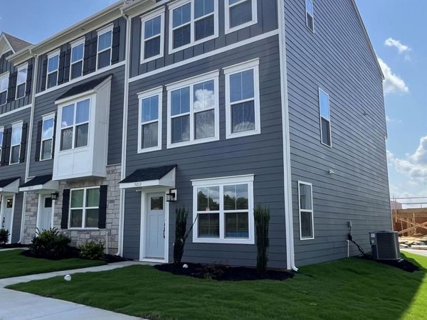 5013 Griers Hill Drive, Charlotte, NC 28273