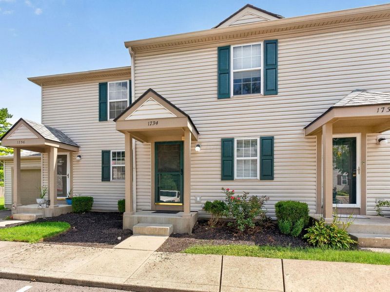 1734 Ridgebury Drive, Unit 139B, Hilliard, OH 43026 Photo 2