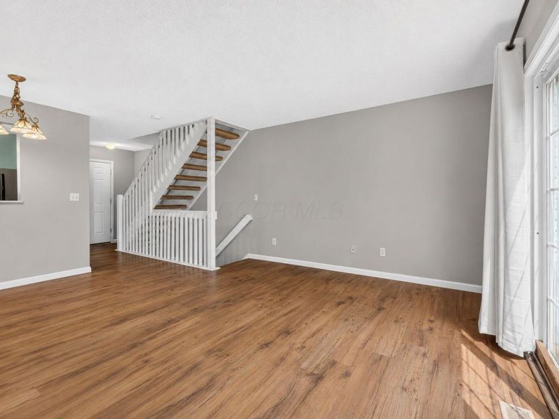 1734 Ridgebury Drive, Unit 139B, Hilliard, OH 43026 Photo 9