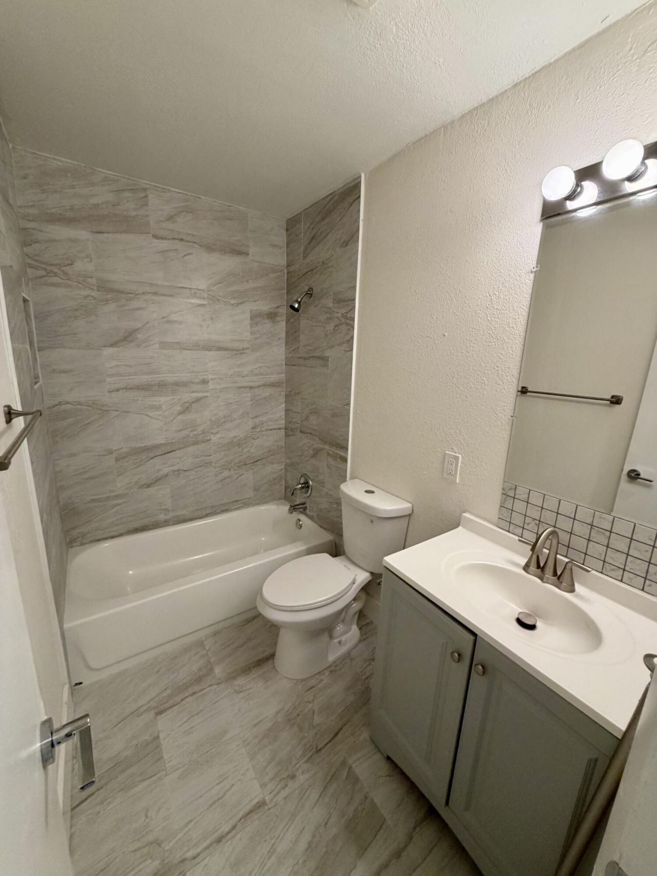2851 NW 11th Place, Unit 1-3, Fort Lauderdale, FL 33311 Photo