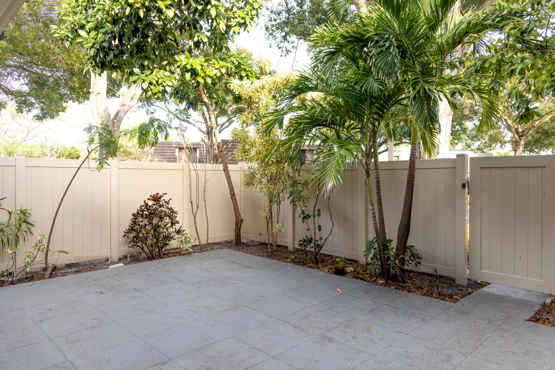 7406 74th Way, West Palm Beach, FL 33407 Photo