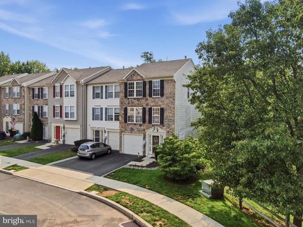 733 WATERWAY COURT, QUAKERTOWN, PA 18951