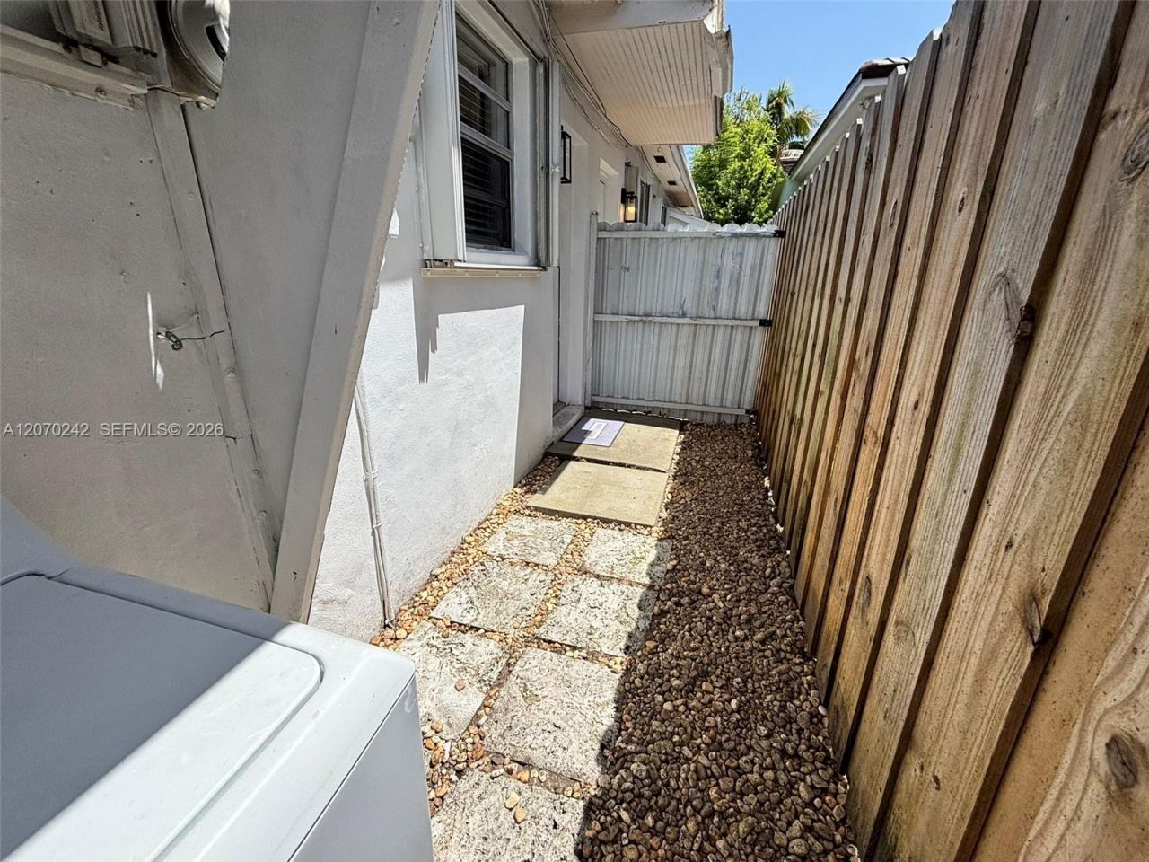 2980 SW 25th St, Unit 1, Miami, FL 33133 Photo