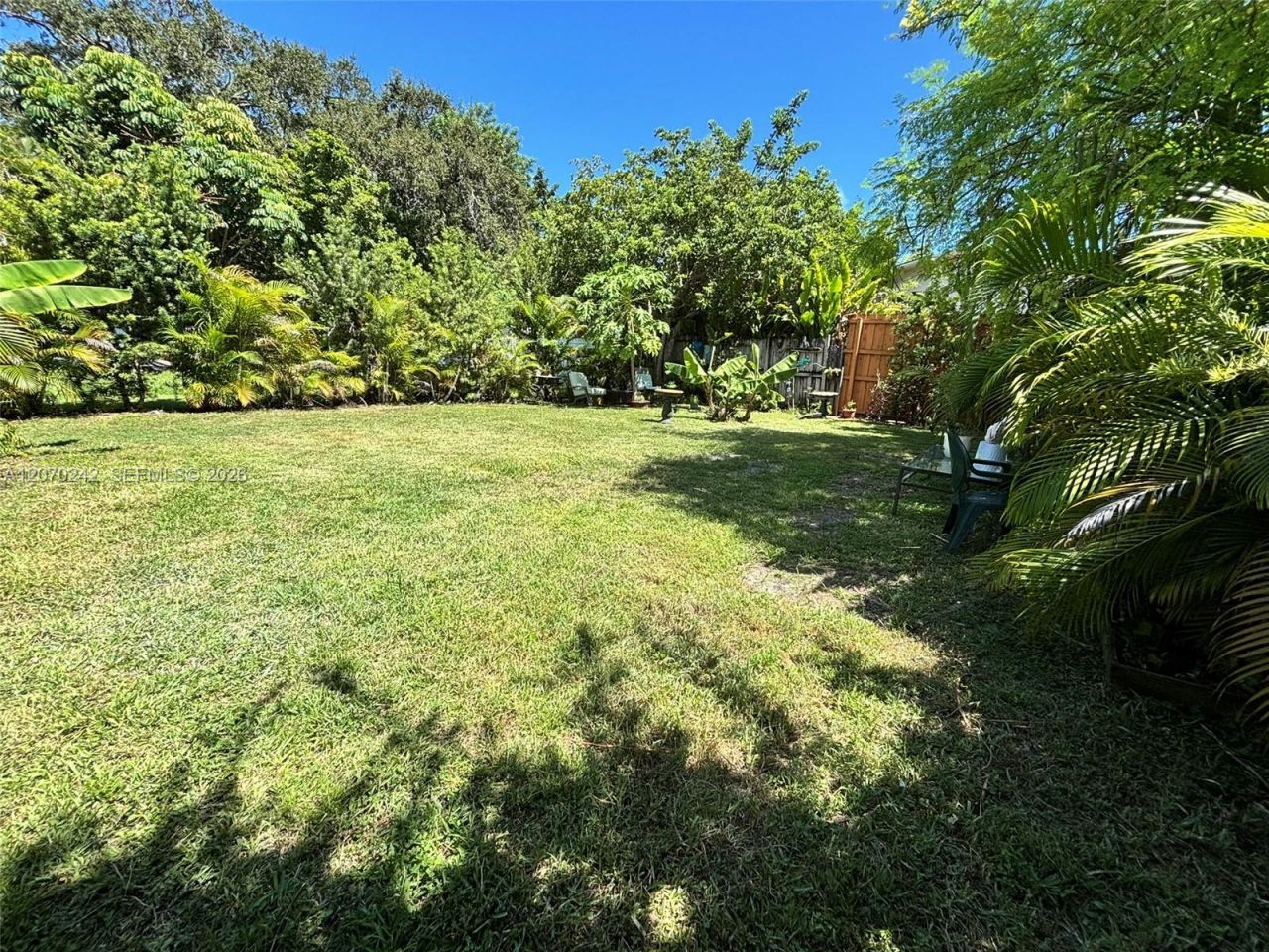2980 SW 25th St, Unit 1, Miami, FL 33133 Photo
