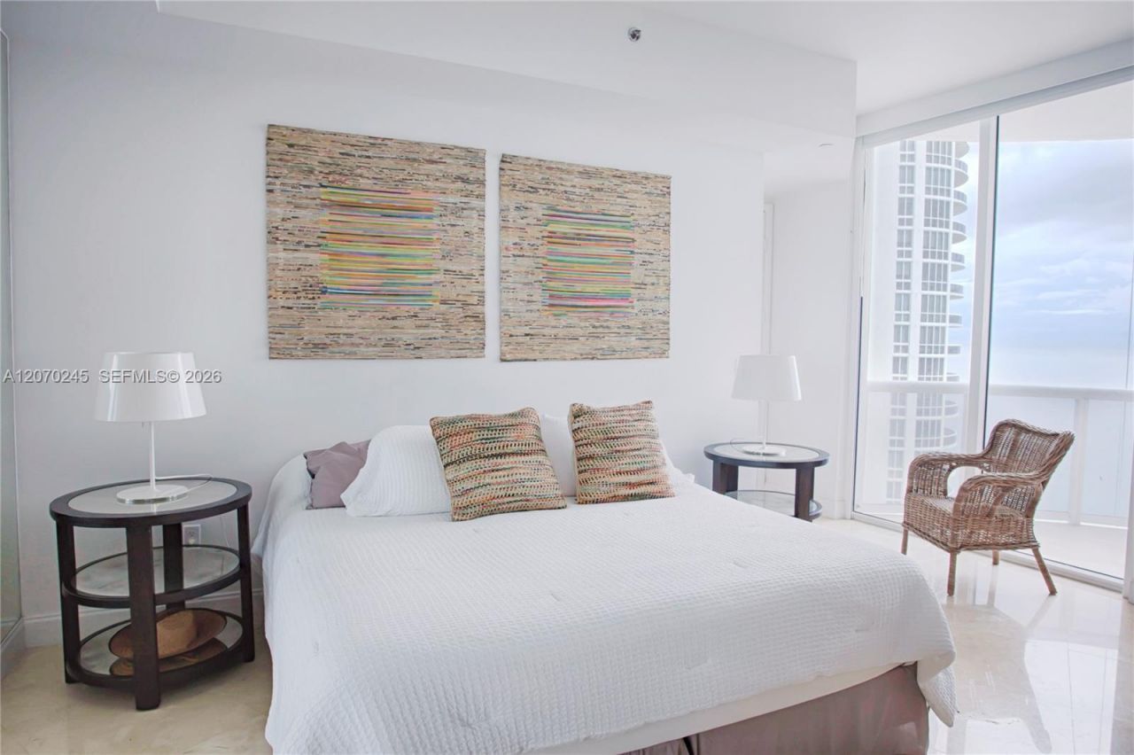 15811 Collins Ave , Unit 2303, Sunny Isles Beach, FL 33160 Photo