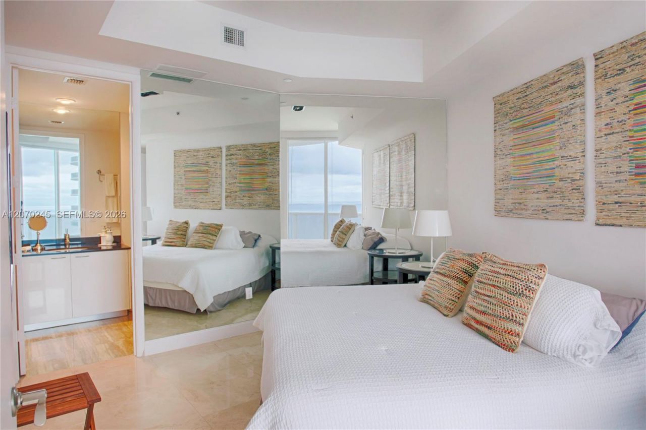 15811 Collins Ave , Unit 2303, Sunny Isles Beach, FL 33160 Photo
