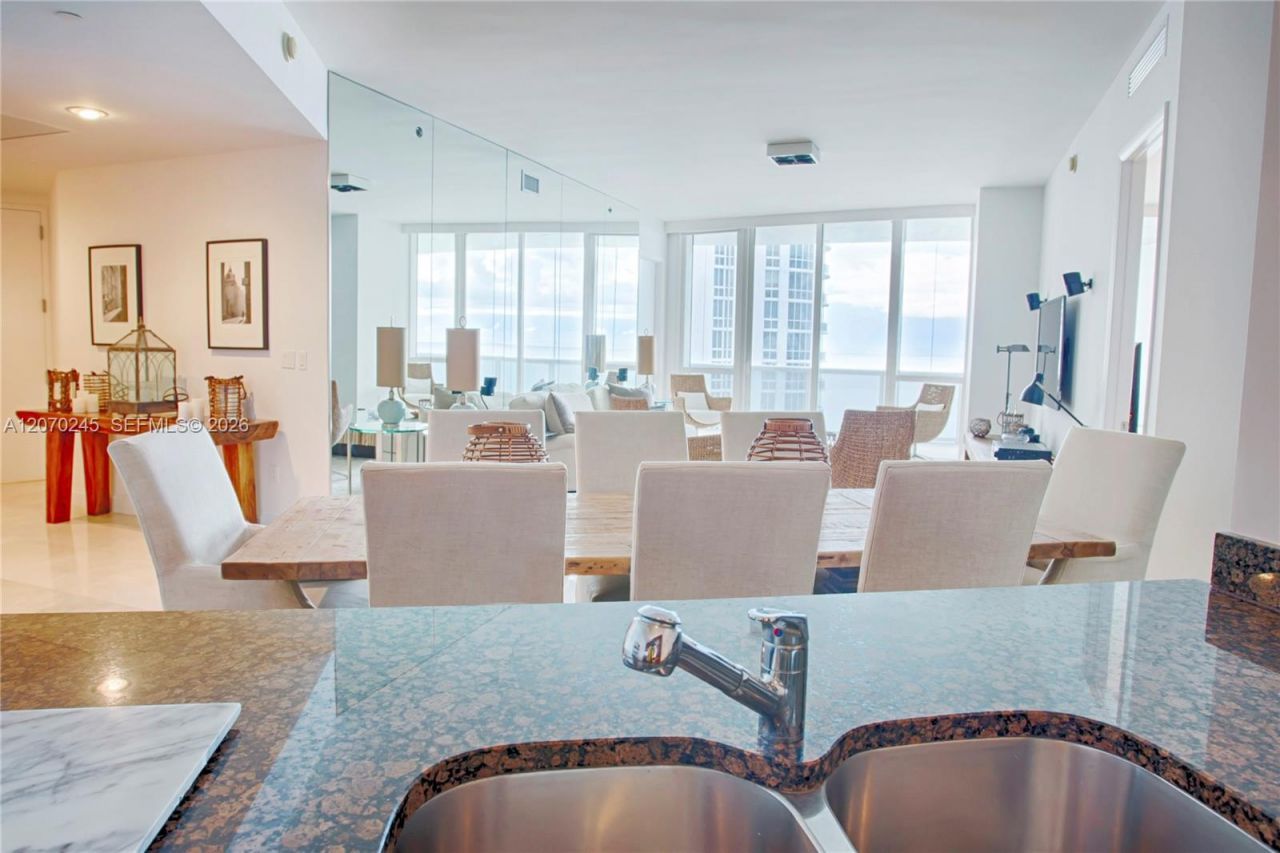 15811 Collins Ave , Unit 2303, Sunny Isles Beach, FL 33160 Photo