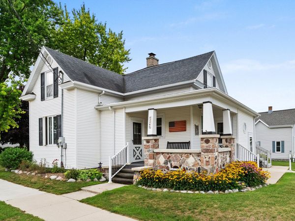 226 S Liberty St, Valders, WI 54245