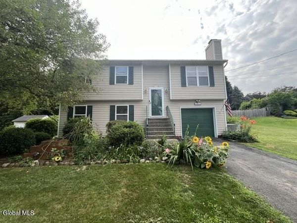 174 New Turnpike Road, Schaghticoke, NY 12182