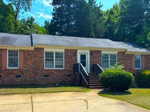 6717 W Friendly Avenue , Greensboro, NC 27410