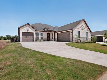 973 Bandon Dunes Drive, Fort Worth, TX 76028