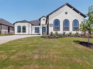 977 Bandon Dunes Drive, Fort Worth, TX 76028