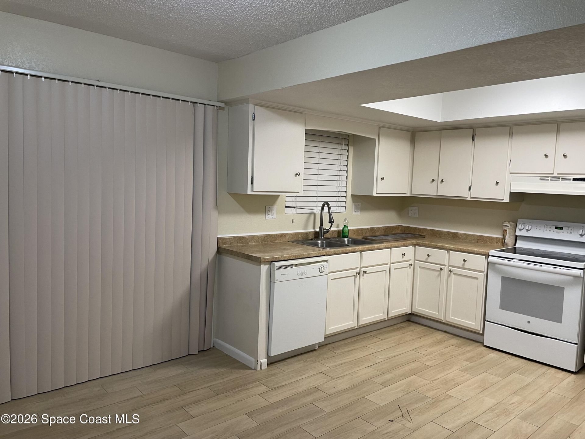 2264 W New Haven Avenue , West Melbourne, FL 32904 Photo