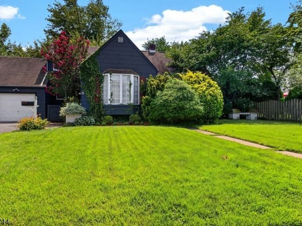 510 Cook Ave, Middlesex, NJ 08846