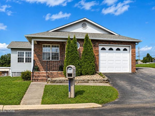 2365 Governors Court, Maryville, TN 37801
