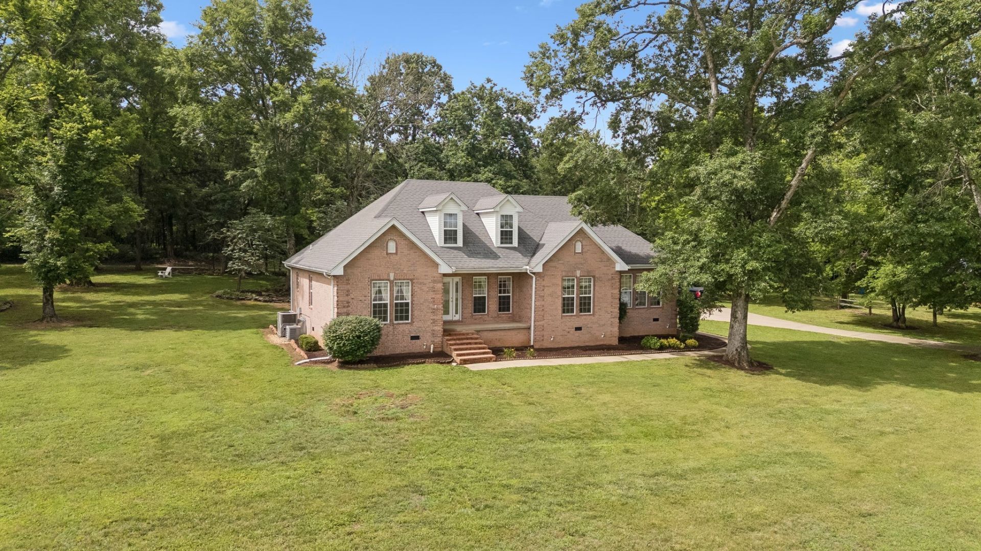 698 Goshen Rd , Lebanon, TN 37087 Main Photo