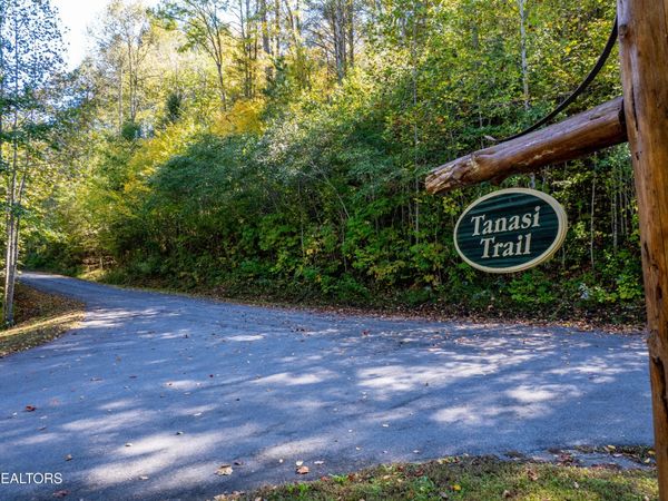 716 Tanasi Trail , Unit 77R, Townsend, TN 37882