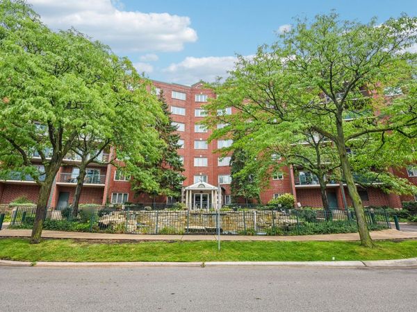 8580 W Foster Avenue , Unit 206, Norridge, IL 60706