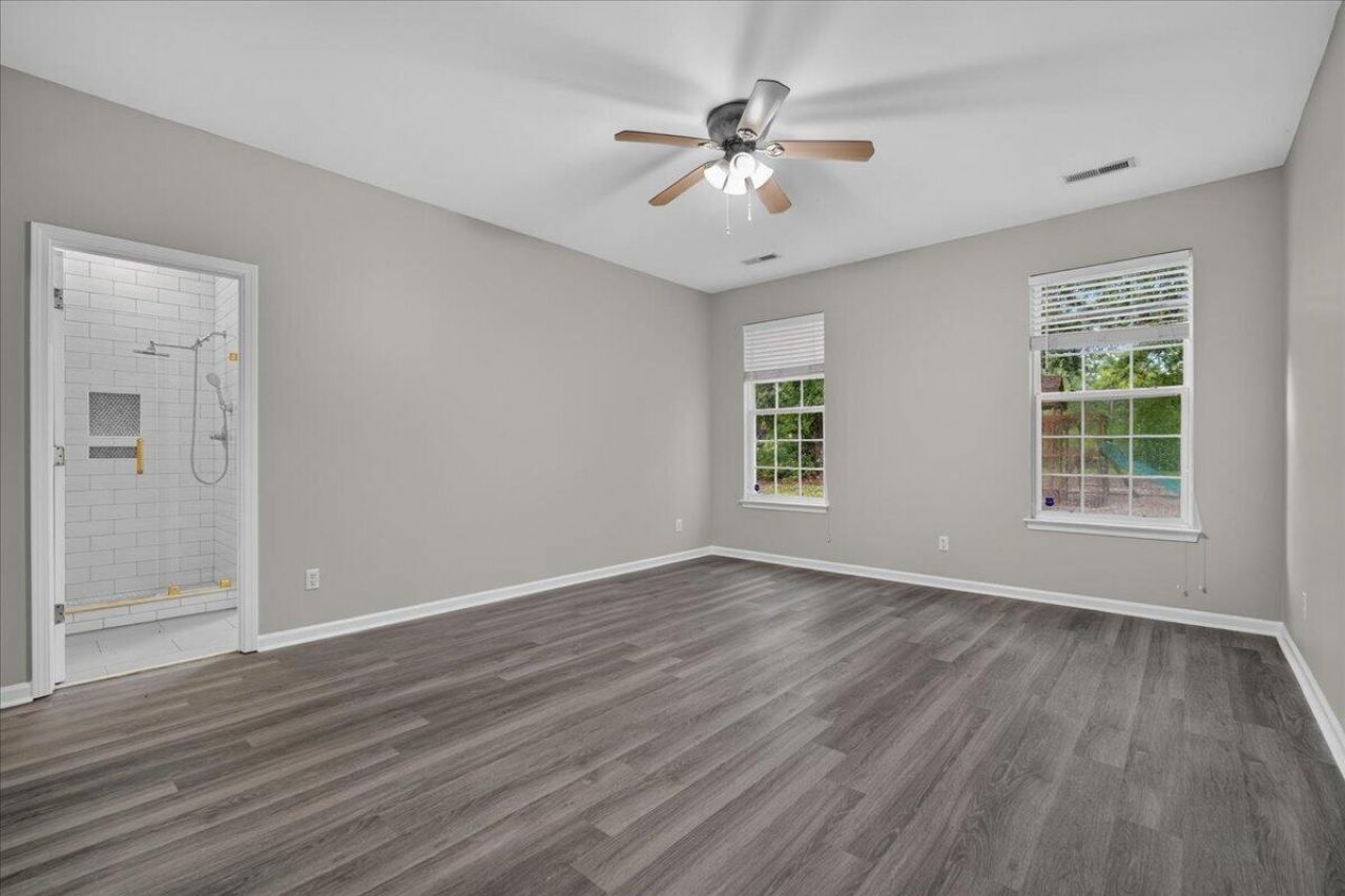 303 Sabal Palmetto Court Photo 11